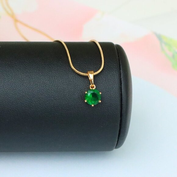 "Elegant Green Solitaire Pendant in Gold – Radiant Accent, XPPT1641 - Picture 12 of 13